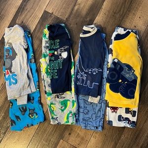 4T Carter’s boys pajamas, fleece pants
